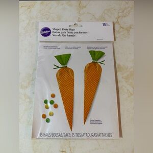 Wilton Carrot Design Party Favor Bags - Vibrant Orange and Green